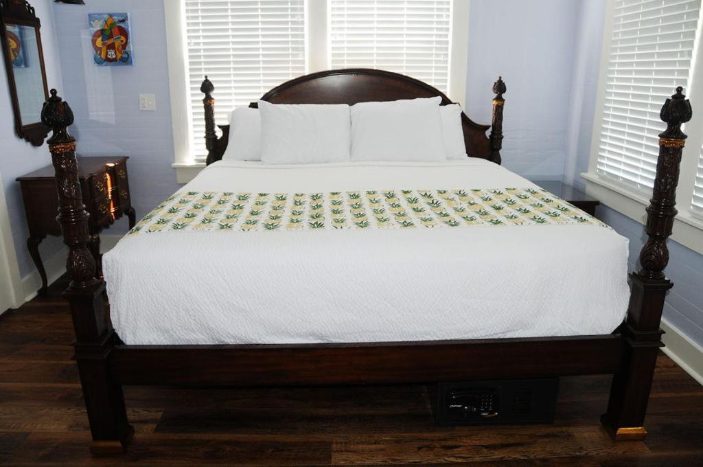 The Porch On Frances Inn - Adults Exclusive Key West Ruang foto
