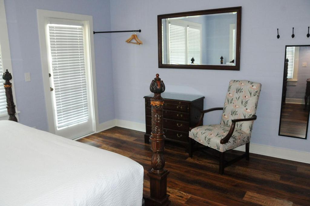 The Porch On Frances Inn - Adults Exclusive Key West Ruang foto