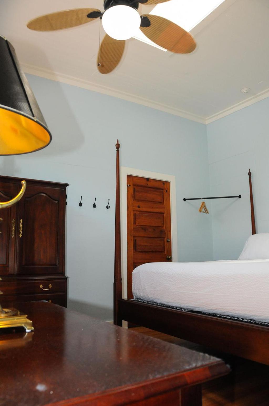 The Porch On Frances Inn - Adults Exclusive Key West Ruang foto
